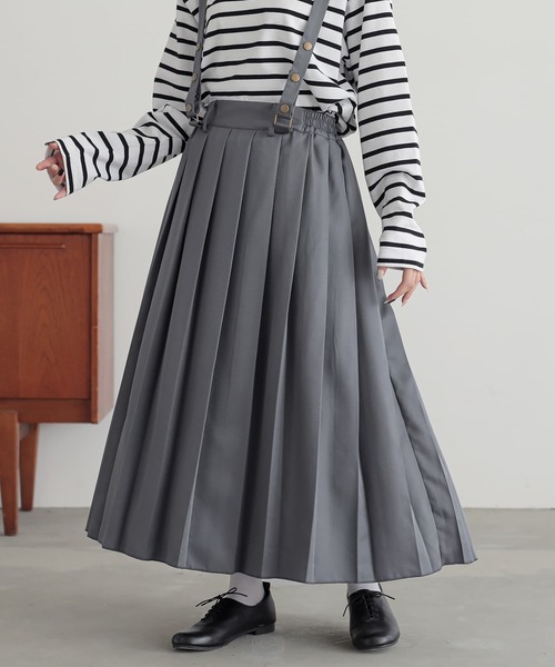osharewalker（オシャレウォーカー）の「『サス付きプリーツスカート』（スカート・レディース・グリーン/グレー/ブラック/レッド/ベージュ/ライトグレー・FREE）」の4枚目の写真