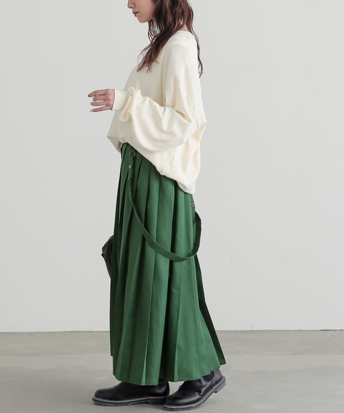 osharewalker（オシャレウォーカー）の「『サス付きプリーツスカート』（スカート・レディース・グリーン/グレー/ブラック/レッド/ベージュ/ライトグレー・FREE）」の12枚目の写真