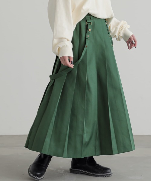 osharewalker（オシャレウォーカー）の「『サス付きプリーツスカート』（スカート・レディース・グリーン/グレー/ブラック/レッド/ベージュ/ライトグレー・FREE）」の8枚目の写真