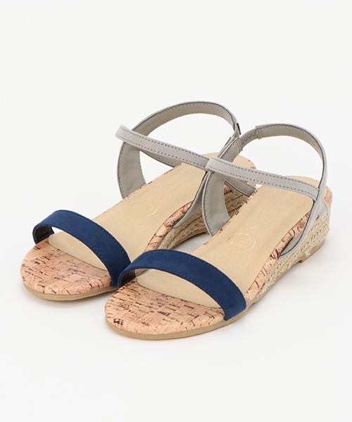 LBC（エルビーシー）の「【WEB限定 LLサイズ有り】スリムベルトサンダル（サンダル・レディース・ゴールド/イエロー/ネイビー/シルバー・X-LARGE/MEDIUM/LARGE）」の7枚目の写真