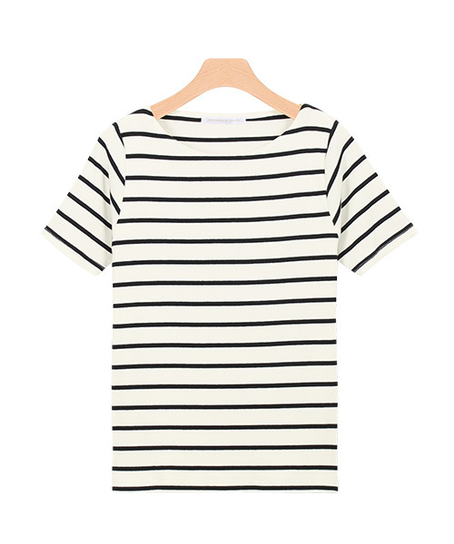 Pierrot(ピエロ)の「ネックが選べる 半袖テレコリブ カットソー(Tシャツ/カットソー・レディース・ネイビー/パープル系その他4/パープル系その他2/ホワイト系その他3/ブラック系その他4/パープル系その他/ブルーパープル/オレンジ系その他/ホワイト系その他2/オフホワイト/杢グレー/グリーン/ブラック系その他5/ブラック系その他/ブラック/オレンジ系その他2/ブルー系その他2/オレンジ系その他3/グレー系その他2/ブラック系その他2/グリーン系その他/ブルー系その他/パープル系その他5/ホワイト系その他5/グレー系その他/グリーン系その他2/イエロー系その他/パープル系その他3/ブラック系その他3/ホワイト系その他4/ホワイト系その他/ベージュ系その他2/イエロー・L/M)」の7枚目の写真