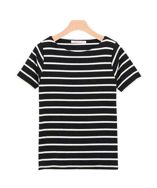 Pierrot(ピエロ)の「ネックが選べる 半袖テレコリブ カットソー(Tシャツ/カットソー・レディース・ネイビー/パープル系その他4/パープル系その他2/ホワイト系その他3/ブラック系その他4/パープル系その他/ブルーパープル/オレンジ系その他/ホワイト系その他2/オフホワイト/杢グレー/グリーン/ブラック系その他5/ブラック系その他/ブラック/オレンジ系その他2/ブルー系その他2/オレンジ系その他3/グレー系その他2/ブラック系その他2/グリーン系その他/ブルー系その他/パープル系その他5/ホワイト系その他5/グレー系その他/グリーン系その他2/イエロー系その他/パープル系その他3/ブラック系その他3/ホワイト系その他4/ホワイト系その他/ベージュ系その他2/イエロー・L/M)」の13枚目の写真