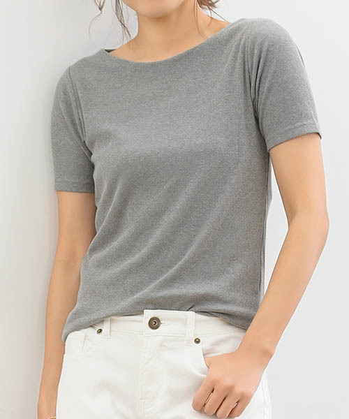Pierrot(ピエロ)の「ネックが選べる 半袖テレコリブ カットソー(Tシャツ/カットソー・レディース・ネイビー/パープル系その他4/パープル系その他2/ホワイト系その他3/ブラック系その他4/パープル系その他/ブルーパープル/オレンジ系その他/ホワイト系その他2/オフホワイト/杢グレー/グリーン/ブラック系その他5/ブラック系その他/ブラック/オレンジ系その他2/ブルー系その他2/オレンジ系その他3/グレー系その他2/ブラック系その他2/グリーン系その他/ブルー系その他/パープル系その他5/ホワイト系その他5/グレー系その他/グリーン系その他2/イエロー系その他/パープル系その他3/ブラック系その他3/ホワイト系その他4/ホワイト系その他/ベージュ系その他2/イエロー・L/M)」の15枚目の写真