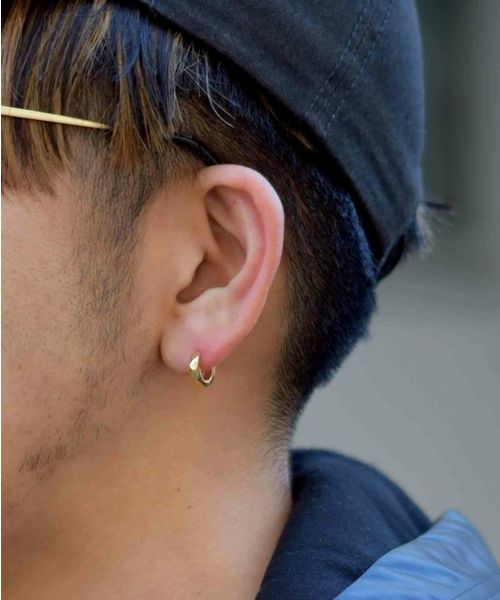 LION HEART（ライオンハート）の「【LION HEART】LH-1 WEB限定 カッティングフープピアス 03EA0015　メンズギフト/誕生日/クリスマス/プレゼント/ペアアクセ（ピアス（片耳用）・メンズ・ブラック/シルバー/ゴールド/シルバー×ゴールド/ブラック系その他3/シルバー系その他2/ブラック系その他2/シルバー系その他3/ピンク/ブルー/ブラック系その他4/ブラック系その他6/ブラック系その他5・FREE）」の16枚目の写真