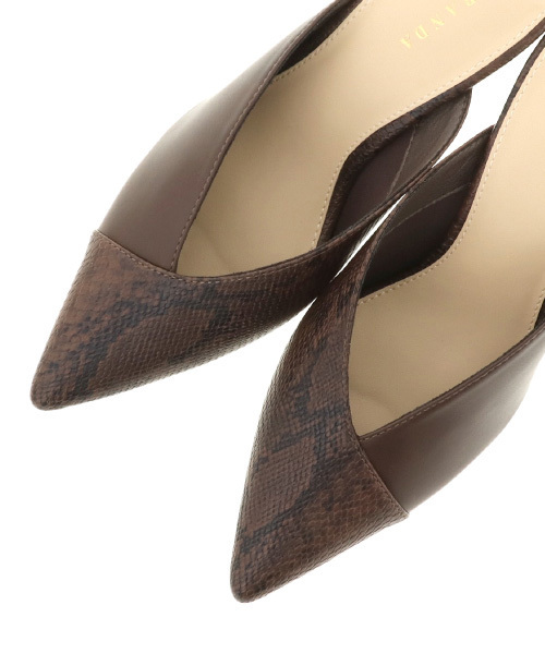 RANDA(ランダ)の「ポインテッドトゥミュールパンプス(パンプス・レディース・ブラック/ブラウン/アイボリー/オレンジ・S/M/L/LL)」の5枚目の写真