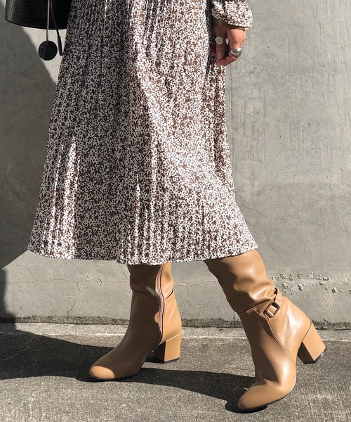 PARKS TOKYO SELECT(パークストウキョウセレクト)の「クルーネックプリーツワンピース(ワンピース・レディース・ブラック/ネイビー/アイボリー/キャメル・FREE)」の15枚目の写真