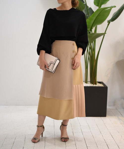 Eimee Law(エイミーロウ)の「【Eimee Law】ショートニットPO×アシメタンクレイヤードニット(ニット/セーター・レディース・ブラック/アイボリー/モカ・38)」の7枚目の写真