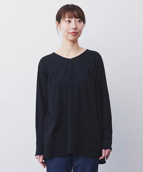 IEDIT(イディット)の「IEDIT 汗ジミ軽減加工をほどこしたフレアータックロングTシャツ(Tシャツ/カットソー・レディース・ブラック/杢グレー/モカ・MEDIUM/LARGE/X-LARGE/XX-LARGE/XXX-LARGE/SMALL)」の2枚目の写真