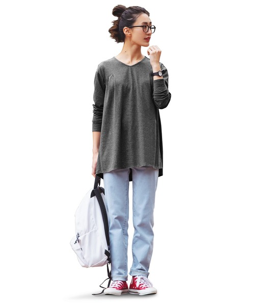 IEDIT(イディット)の「IEDIT 汗ジミ軽減加工をほどこしたフレアータックロングTシャツ(Tシャツ/カットソー・レディース・ブラック/杢グレー/モカ・MEDIUM/LARGE/X-LARGE/XX-LARGE/XXX-LARGE/SMALL)」の6枚目の写真