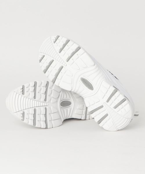 SKECHERS(スケッチャーズ)の「WEGO/SKECHERS ENERGY TIMELESS VISION(スニーカー・メンズ・ホワイト・MEDIUM/LARGE/X-LARGE)」の2枚目の写真