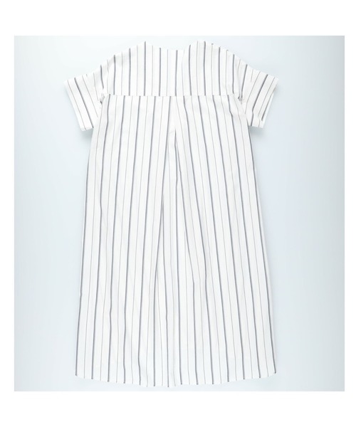 HONEYSUCKLE ROSE（ハニーサックルローズ）の「【HONEYSUCKLE ROSE】テントラインワンピース（シャツワンピース・レディース・ホワイト/ネイビー×ホワイト・M/L）」の3枚目の写真