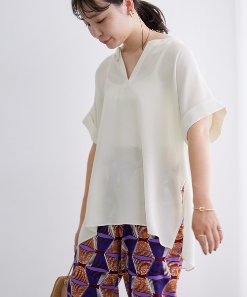 ADAM ET ROPE'（アダムエロペ）の「エステルツイルドルマンブラウス（シャツ/ブラウス・レディース・グリーン/ダークブラウン/ピンク/ホワイト・FREE）」の2枚目の写真