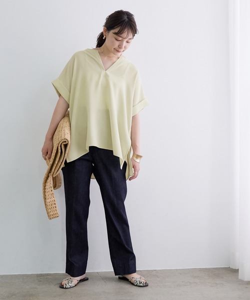 ADAM ET ROPE'（アダムエロペ）の「エステルツイルドルマンブラウス（シャツ/ブラウス・レディース・グリーン/ダークブラウン/ピンク/ホワイト・FREE）」の6枚目の写真