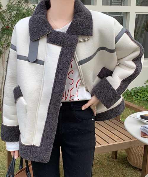 ABITOKYO(アビトーキョー)の「配色ボア パイピングブルゾン(ブルゾン・レディース・ブラック/ブラウン/ダークグレー/キャメル/ボルドー/カーキ/ブルーグレー・S/M/L)」の2枚目の写真