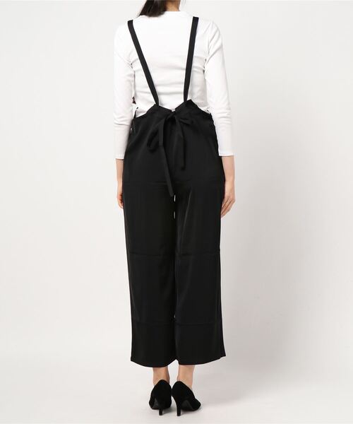 STYLEBLOCK(スタイルブロック)の「サロペットマットサテンパンツ(サロペット/オーバーオール・レディース・ブラック/パープル/グレイッシュベージュ/モカ・M)」の6枚目の写真