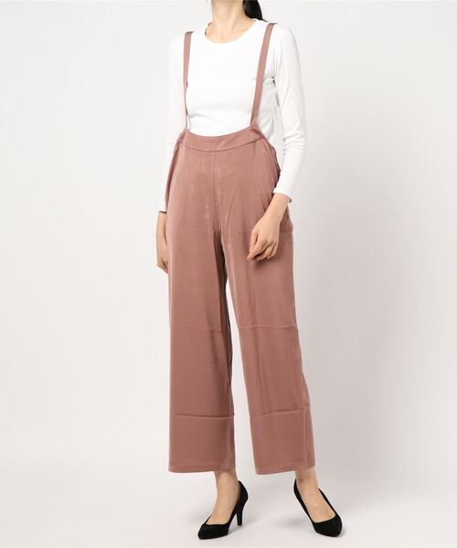 STYLEBLOCK(スタイルブロック)の「サロペットマットサテンパンツ(サロペット/オーバーオール・レディース・ブラック/パープル/グレイッシュベージュ/モカ・M)」の7枚目の写真