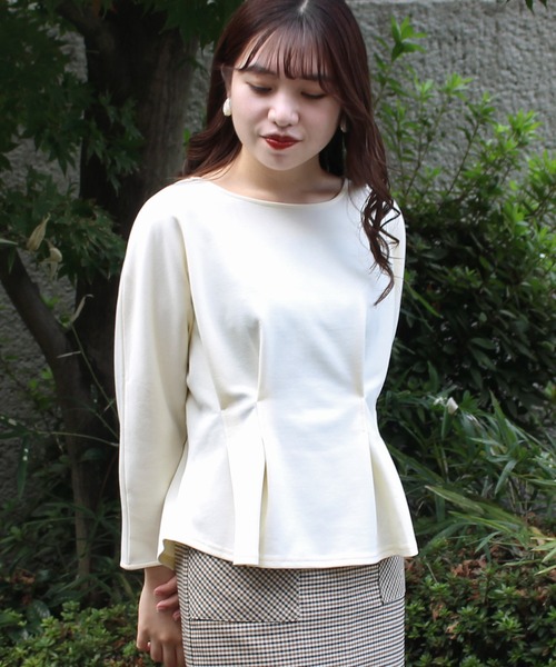 ASTORIA ODIER(アストリアオディール)の「ウエストタック ドルマンプルオーバー(Tシャツ/カットソー・レディース・ホワイト/チャコールグレー/モカ/グレイッシュベージュ・MEDIUM)」の9枚目の写真