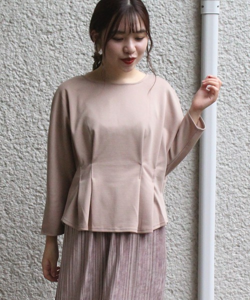 ASTORIA ODIER(アストリアオディール)の「ウエストタック ドルマンプルオーバー(Tシャツ/カットソー・レディース・ホワイト/チャコールグレー/モカ/グレイッシュベージュ・MEDIUM)」の15枚目の写真