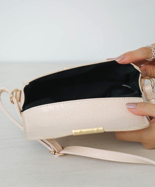 Bou Jeloud(ブージュルード)の「コンパクトミニショルダーバッグ(ショルダーバッグ・レディース・ブラック/ラベンダー/ホワイト系その他・FREE)」の7枚目の写真