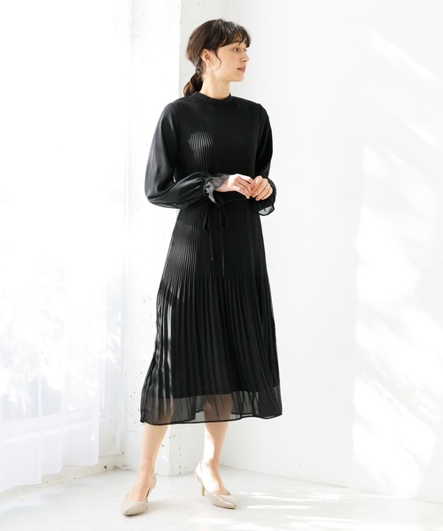 earth music&ecology（アースミュージックアンドエコロジー）の「2WAYリボン消しプリーツワンピース　＊（ワンピース・レディース・ブラック/ラベンダー/ドット/ブラック系その他5・FREE）」の2枚目の写真