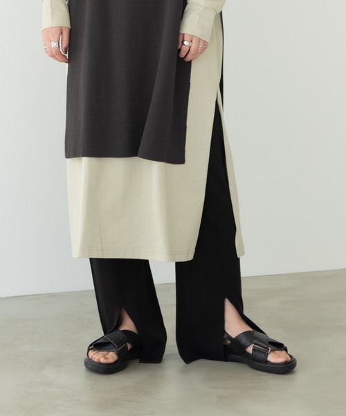 Solace（ソレイス）の「クロスストラップパイソンサンダル/solace（サンダル・レディース・ホワイト/ブラック/ブラウン・MEDIUM/LARGE）」の14枚目の写真