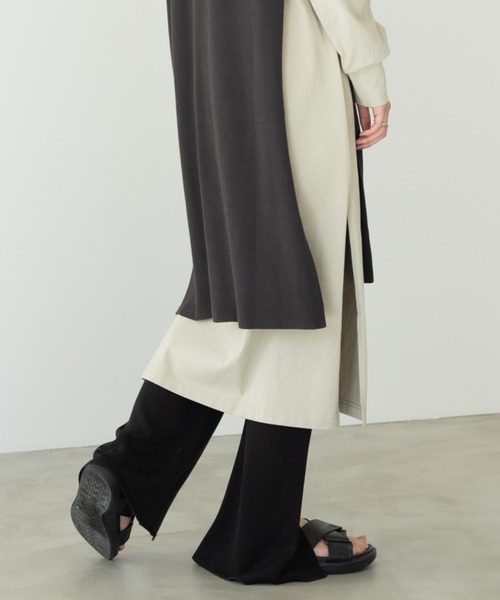 Solace（ソレイス）の「クロスストラップパイソンサンダル/solace（サンダル・レディース・ホワイト/ブラック/ブラウン・MEDIUM/LARGE）」の16枚目の写真