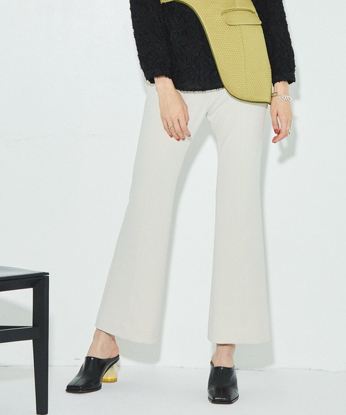 PUBLIC TOKYO（パブリックトウキョウ）の「イージータイトフレアパンツ（その他パンツ・レディース・イエロー/オレンジ/ナチュラル・1/2）」の13枚目の写真