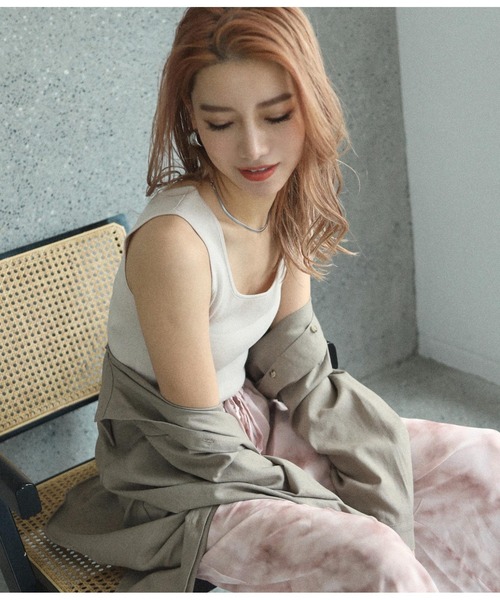 ANAP（アナップ）の「スクエアネックニットタンクトップ（タンクトップ・レディース・パープル/ブルー/アイボリー/ブラック・FREE）」の9枚目の写真