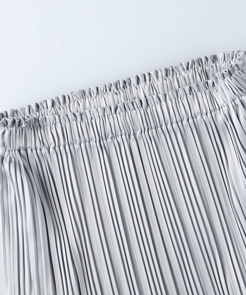 HONEYSUCKLE ROSE（ハニーサックルローズ）の「【HONEYSUCKLE ROSE】プリーツスカート（スカート・レディース・ブルー/ライトベージュ/ブラック・M/L）」の6枚目の写真