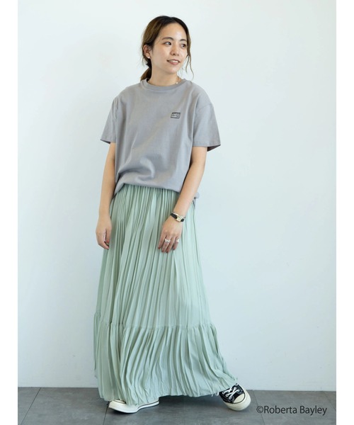 earth music&ecology(アースミュージックアンドエコロジー)の「【WEB限定】Roberta Bayley Tシャツ B *(Tシャツ/カットソー・レディース・オフホワイト/ライトグレー・M/L)」の5枚目の写真