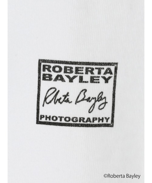 earth music&ecology(アースミュージックアンドエコロジー)の「【WEB限定】Roberta Bayley Tシャツ B *(Tシャツ/カットソー・レディース・オフホワイト/ライトグレー・M/L)」の13枚目の写真