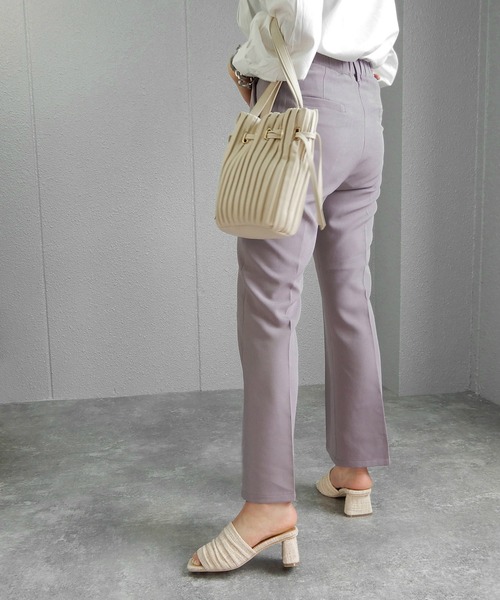 alala（アララ）の「ドレープミュール　◇（サンダル・レディース・ナチュラル/ブラック/アイボリー/グレイッシュベージュ・LL/S/M/L）」の11枚目の写真