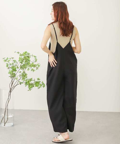 SENSE OF PLACE by URBAN RESEARCH（センスオブプレイスバイアーバンリサーチ）の「シアーシャツサロペットレイヤードアンサンブル（サロペット/オーバーオール・レディース・ブラック/グリーン/アイボリー・ONE）」の9枚目の写真