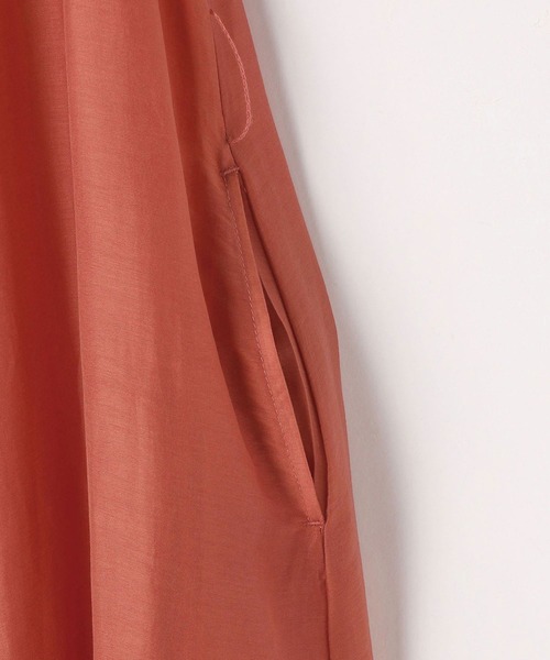 NICOLE white（ニコルホワイト）の「バンドカラーロングワンピース（ワンピース・レディース・オレンジ/オフホワイト/ブラック・FREE）」の14枚目の写真