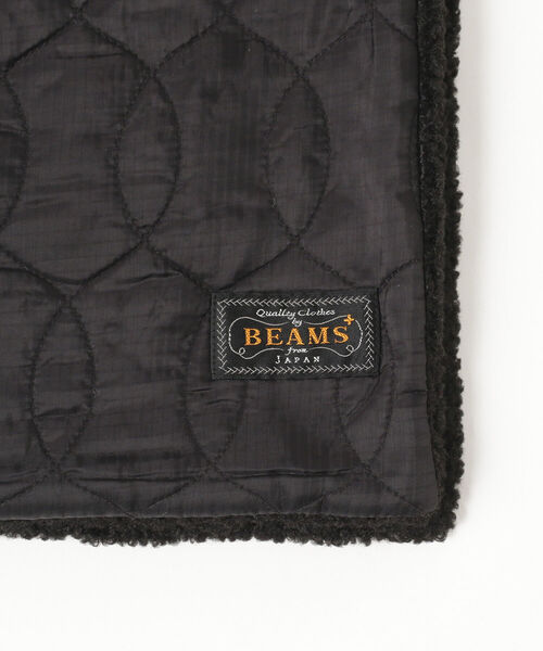 BEAMS PLUS（ビームスプラス）の「BEAMS PLUS / ボア キルト マフラー（マフラー・メンズ・ブラック/オリーブ・ONE SIZE）」の10枚目の写真