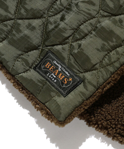 BEAMS PLUS（ビームスプラス）の「BEAMS PLUS / ボア キルト マフラー（マフラー・メンズ・ブラック/オリーブ・ONE SIZE）」の13枚目の写真
