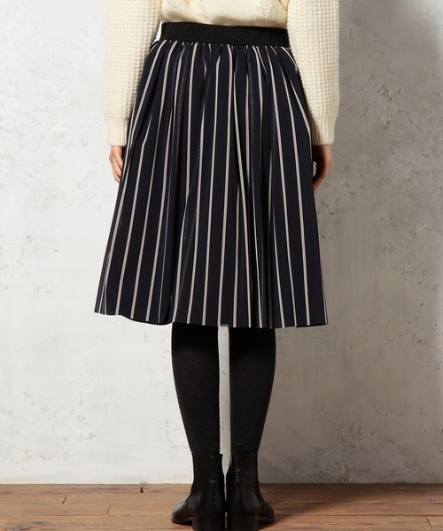 green label relaxing（グリーンレーベルリラクシング）の「monableレジメチュールリバーシブル スカート（スカート・レディース・オリーブ/ネイビー・38/36）」の4枚目の写真