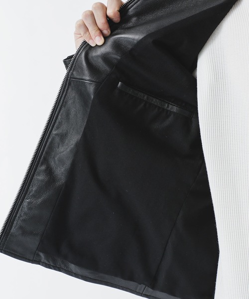 NANO universe（ナノユニバース）の「WONDER LIGHT LEATHER シングル