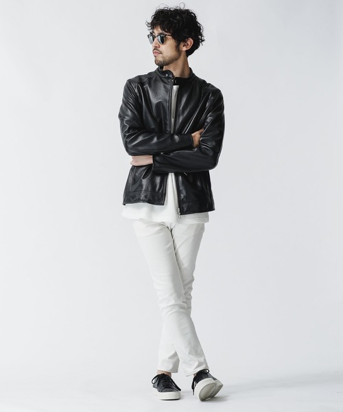 NANO universe（ナノユニバース）の「WONDER LIGHT LEATHER シングル