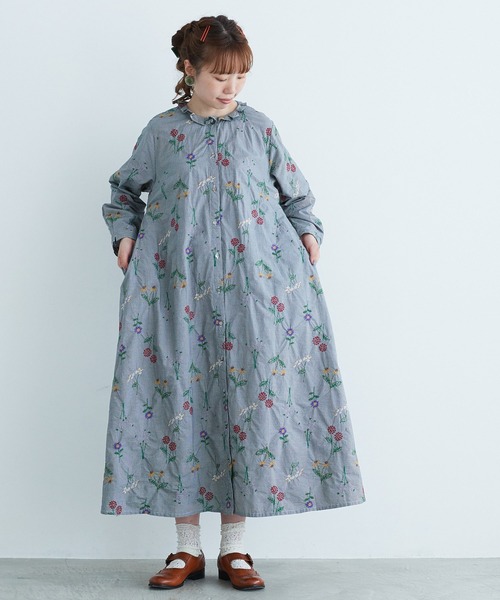 chambre de charme(シャンブルドゥシャーム)の「cdc お花図鑑刺繍 タック衿ワンピース(ワンピース・レディース・チェック・FREE)」の8枚目の写真