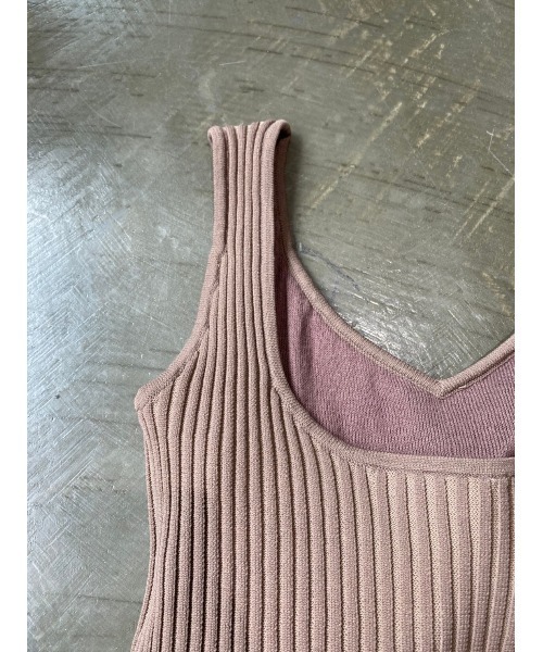 TRUNC（トランクエイティーエイト）の「Switch Knitting TOPS（タンクトップ・レディース・ブラック/ブラウン/ベージュ・FREE）」の12枚目の写真