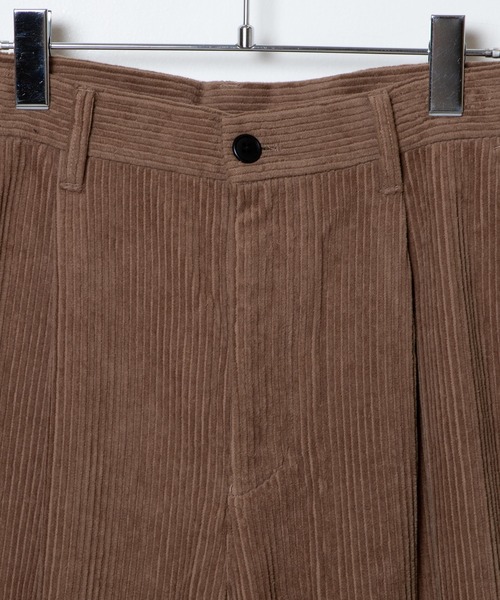 WEGO(ウィゴー)の「WEGO/コーデュロイワイドパンツ(チノパンツ・メンズ・ブラック/ベージュ・MEDIUM/LARGE)」の9枚目の写真