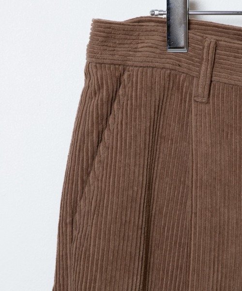 WEGO(ウィゴー)の「WEGO/コーデュロイワイドパンツ(チノパンツ・メンズ・ブラック/ベージュ・MEDIUM/LARGE)」の11枚目の写真