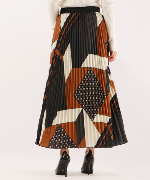 FUNALIVE（ファンアライブ）の「PULUTOARLE ﾊﾟｯﾁﾜｰｸﾌﾟﾘﾝﾄﾌﾟﾘｰﾂｽｶｰﾄ（スカート・レディース・カーキ/モカ・L/M）」の3枚目の写真