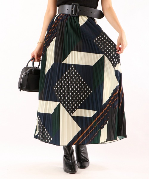 FUNALIVE（ファンアライブ）の「PULUTOARLE ﾊﾟｯﾁﾜｰｸﾌﾟﾘﾝﾄﾌﾟﾘｰﾂｽｶｰﾄ（スカート・レディース・カーキ/モカ・L/M）」の7枚目の写真