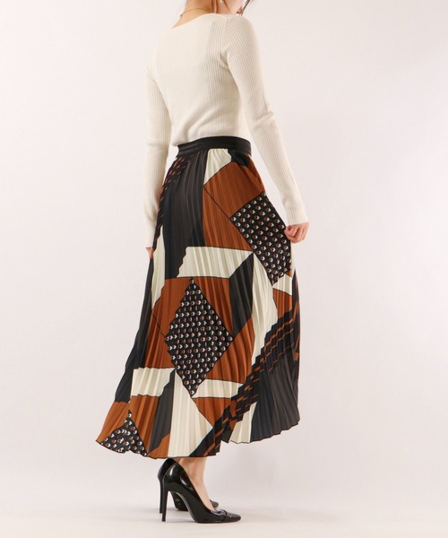 FUNALIVE（ファンアライブ）の「PULUTOARLE ﾊﾟｯﾁﾜｰｸﾌﾟﾘﾝﾄﾌﾟﾘｰﾂｽｶｰﾄ（スカート・レディース・カーキ/モカ・L/M）」の17枚目の写真