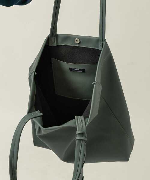 ITEMS URBANRESEARCH（アイテムズ アーバンリサーチ）の「フェイクレザー トートバッグ（トートバッグ・メンズ・ブラウン/グリーン/ブラック・-）」の12枚目の写真