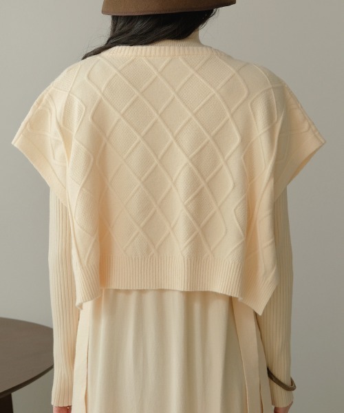 Bab（バブ）の「ケーブルトップ＆タートルニットワンピースセット（ワンピース・レディース・アイボリー/チャコールグレー/モカ/ライトブルー・38）」の13枚目の写真