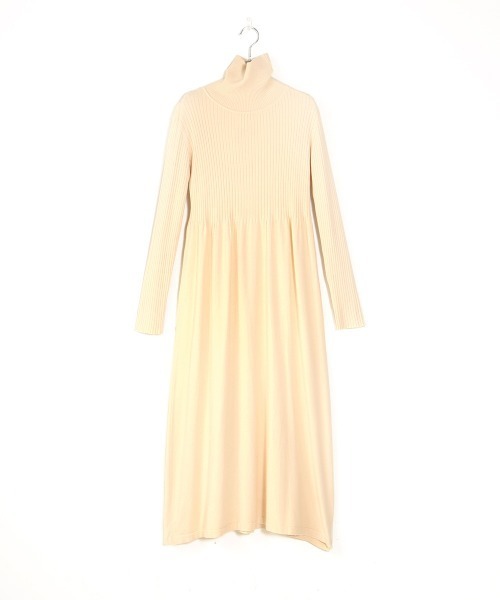 Bab（バブ）の「ケーブルトップ＆タートルニットワンピースセット（ワンピース・レディース・アイボリー/チャコールグレー/モカ/ライトブルー・38）」の17枚目の写真