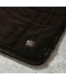 NIKE（ナイキ）の「NIKE WMNS NSW FAUX FUR BLANKET KRMG DO3793